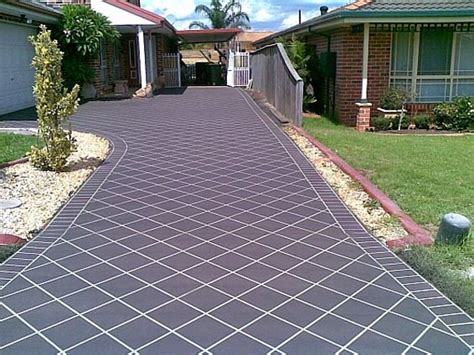 Get average costs to install concrete driveway per square foot in your ...