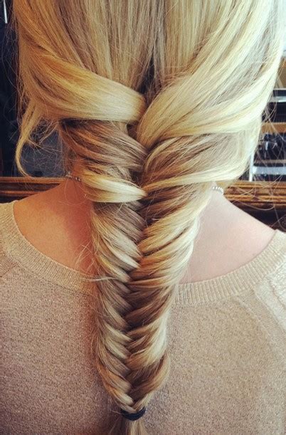 Fishtail Braid - Hairstyles Weekly