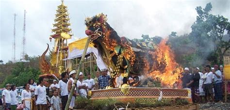 Ngaben Ceremony In Bali | Balinese Cremation Ceremony