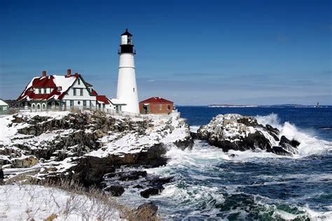 25 Incredible Things to Do in Portland, Maine in Winter - The Travel 100