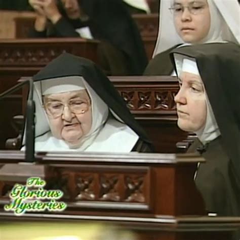 Holy Rosary with Mother Angelica - YouTube