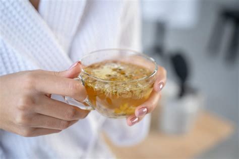 What Are The Top 7 Best Teas For Sore Throats, According To Reviews?