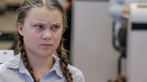 Greta Thunberg - Earn A Lot Logbook Bildergalerie