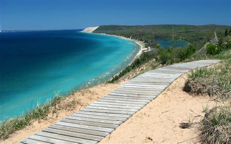 15 Best Beaches in Michigan to Cool off - Flavorverse