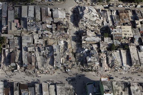 File:2010 Haiti earthquake damage4.jpg - Wikipedia