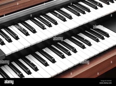 Double Keyboard Piano Stock Photos & Double Keyboard Piano Stock Images ...