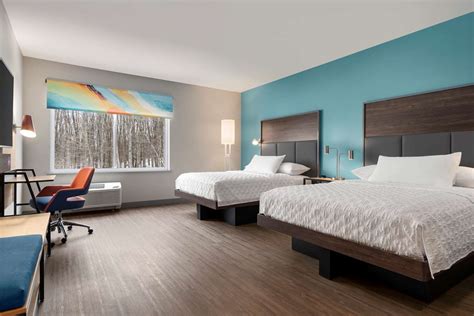 Tru by Hilton Hotel Airport Albany, NY - See Discounts