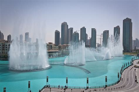 Dubai Fountain, The Dancing Water Fountain – UAE - Traveldigg.com