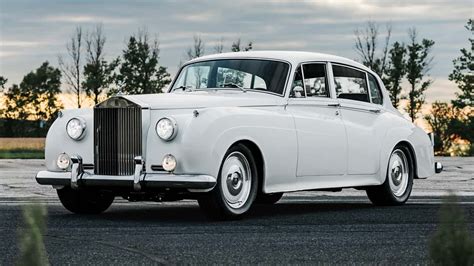 1961 Rolls-Royce Silver Cloud II becomes 640-bhp retromod for SEMA