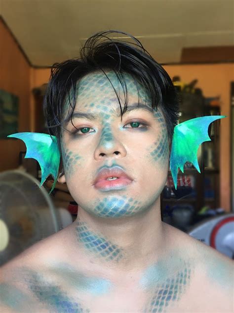 Kyle Artillaga merman makeup🧜🏻‍♂️👐🏻 in 2024 | Merman costume, Sea ...