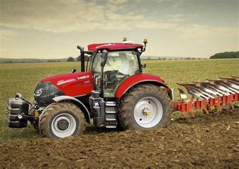 Hire a CASE Puma 165 CVX tractor