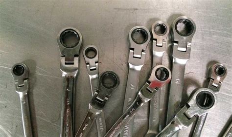 Mechanical Tools And Their Uses (Beginners Guide With Pictures ...