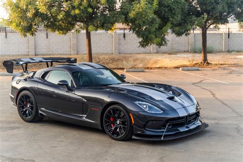 This 2016 Dodge Viper ACR Extreme Aero Package Costs More Than New ...