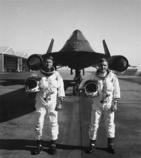 Rare photos of the SR-71 Blackbird show its amazing history Military ...