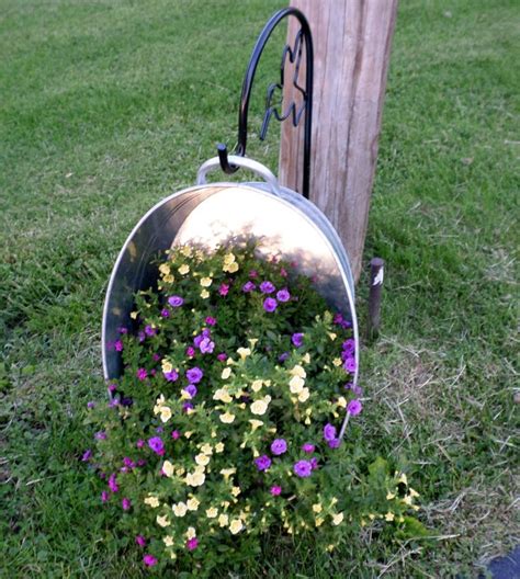 Tub holding flowers. | Lawn decor, Garden flowers perennials, Bucket ...