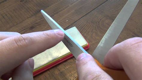 How To : Sharpen Scissors - YouTube