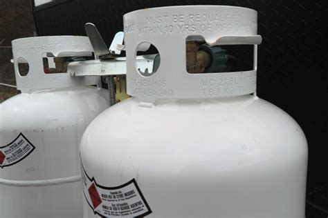 What is the Weight of a Full Propane Tank? | Poore's Propane