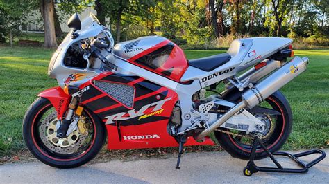 2004 Honda RC51 SP2 for Sale at Auction - Mecum Auctions