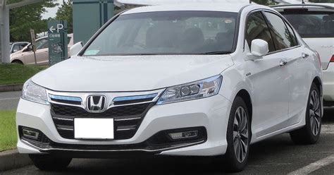 Here's How The Honda Accord Hybrid Compares With Its Rivals