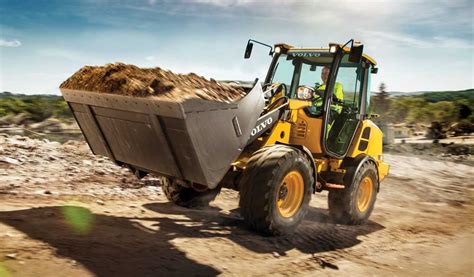 Volvo Compact Wheel Loaders Summarized — 2019 Spec Guide — Compact ...