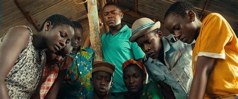 Queen of Katwe movie review & film summary (2016) | Roger Ebert