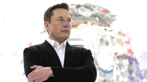 Elon Musk becomes world's richest person as wealth tops $185bn - BBC News