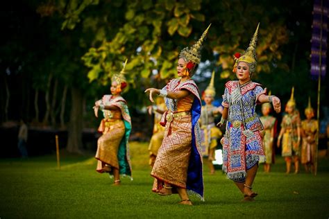 What is Thai culture - Thailand tour packages from Kerala