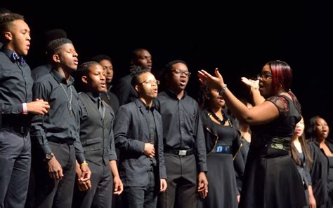 UM Gospel Choir Sings with Praise - Ole Miss News