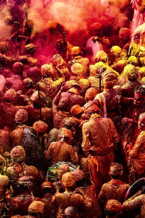 Holi in Vrindavan, Mathura & Barsana - Why Should You Visit? | T2B