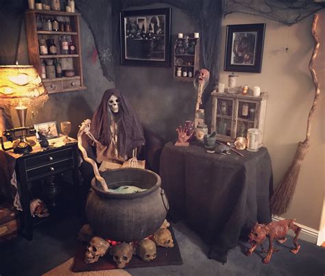 10 Stunning Scary Haunted House Room Ideas 2024