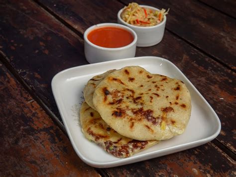 Cómo hacer pupusas de frijoles - Comedera - Recetas, tips y consejos ...