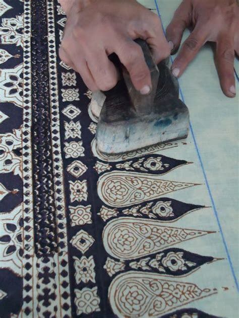 Blockprinting, Dr Ismail Khatri's, Gujarat | พิมพ์, Diy และงานฝีมือ, ผ้า