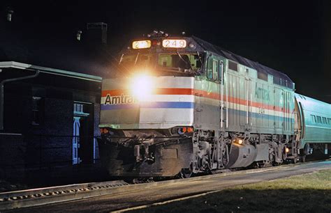 Prototype Profile: EMD's F40PH - Model Railroad News