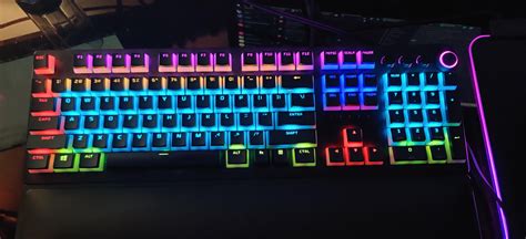 Razer Huntsman Elite with hyperx keycaps loving it : r/razer