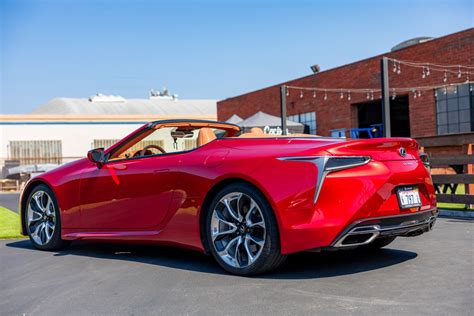 5 Things We "HATE" (and LOVE) About the 2021 Lexus LC 500 Convertible ...