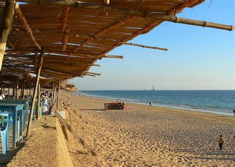 7 Must Visit Divine Beaches in Karachi | Trending Now