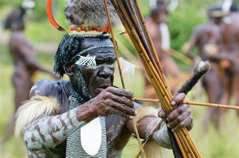 7 Elemen Budaya Sistem Peralatan Hidup | Budaya Papua