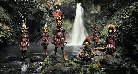 Mengenal Suku-Suku Di Papua - BAFin Headwear