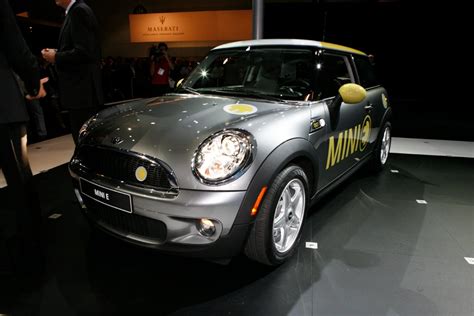 Mini E, electric vehicle - CNET