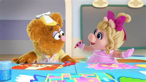 Fozzy Bear Gets a Baby Sister Named Rozzie in Season 3 Premiere of ...