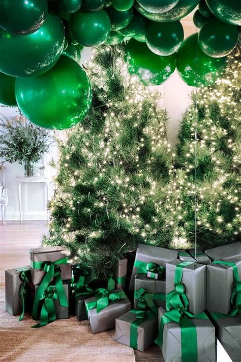 64 Cool Green Christmas Decor Ideas - DigsDigs