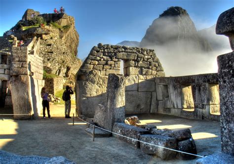 Machu Picchu at Sunrise: Times, Tours and Photos | New Peruvian