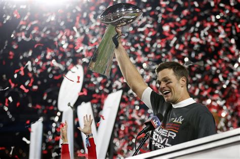 Tom Brady leads Tampa Bay Buccaneers to Super Bowl victory | Daily Sabah