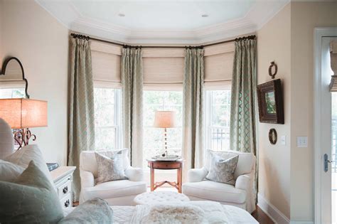 How Do You Hang Curtains In A Bay Window? | Decor Snob