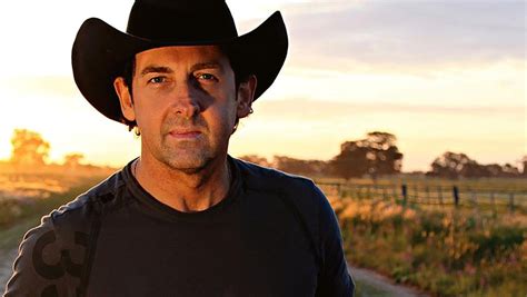 How Lee Kernaghan got banned from Ballarat | The Courier-Mail