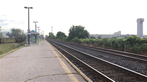 Child dead after being struck by train in Mississauga: police - Toronto ...