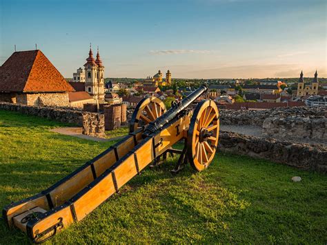 Castle of Eger | Mustseespots.com