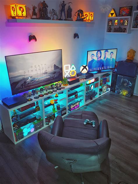 Pin by Brenda Innis on Logan room in 2020 | Gaming room setup, Retro ...