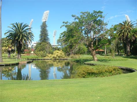 COLOURFULWORLD: A - Z of Australia - Q is for Queen's Gardens