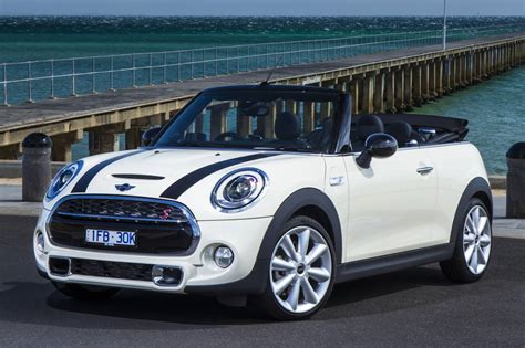 2016 Mini Cooper S Convertible review | Practical Motoring